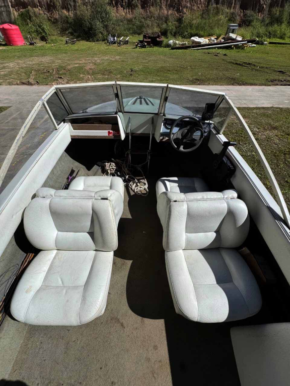 lanchas - LANCHA MOTOR - RETASADA - CARIBBEAN- OPORTUNIDAD