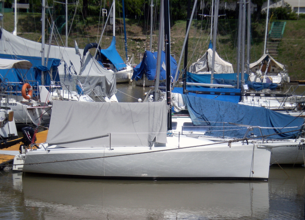 veleros - YATE DE VELA  - CORUM 200