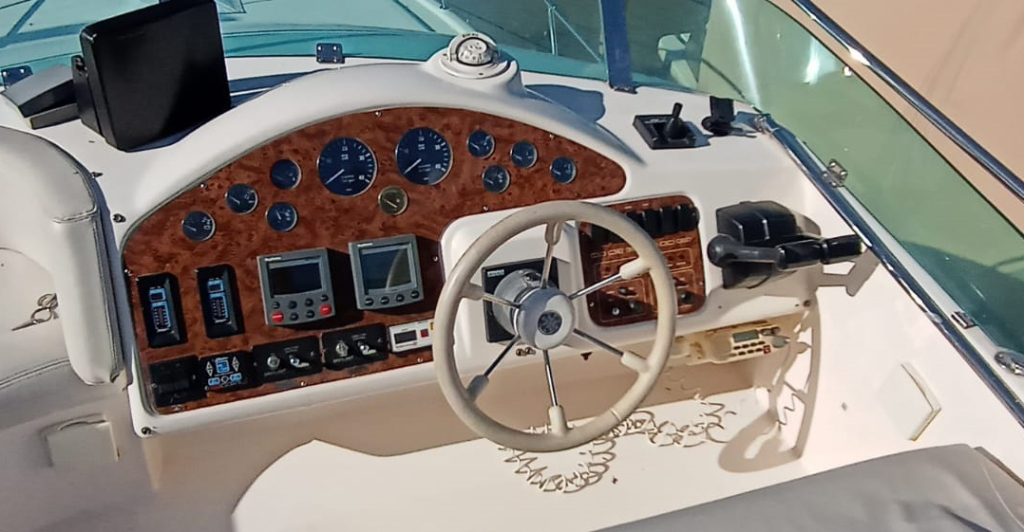 cruceros - YATE MOTOR - RETASADO - GENESIS 390 - RETASADO