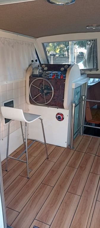 cruceros - YATE MOTOR  - ORTHOLAN 1010