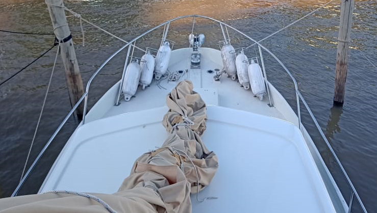 cruceros - YATE MOTOR  - ORTHOLAN 1010