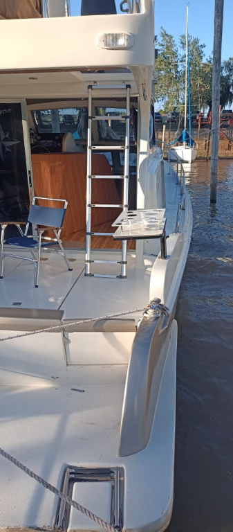 cruceros - YATE MOTOR  - ORTHOLAN 1010