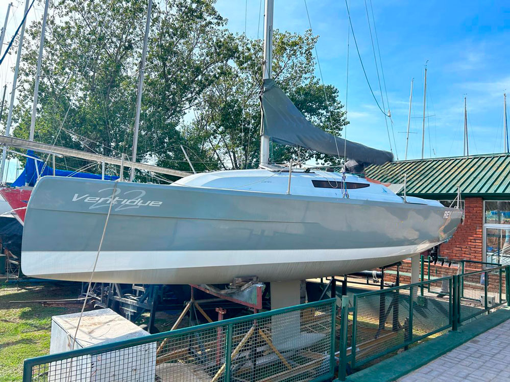 veleros - YATE DE VELA - RESERVADO - VEINTIDUE