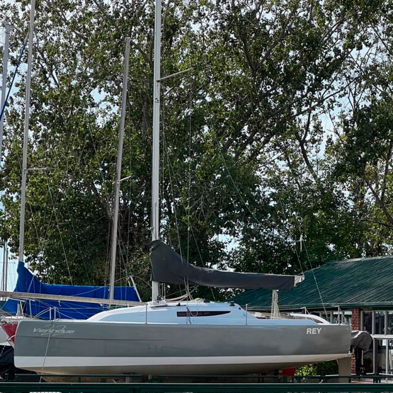 veleros - YATE DE VELA - RESERVADO - VEINTIDUE