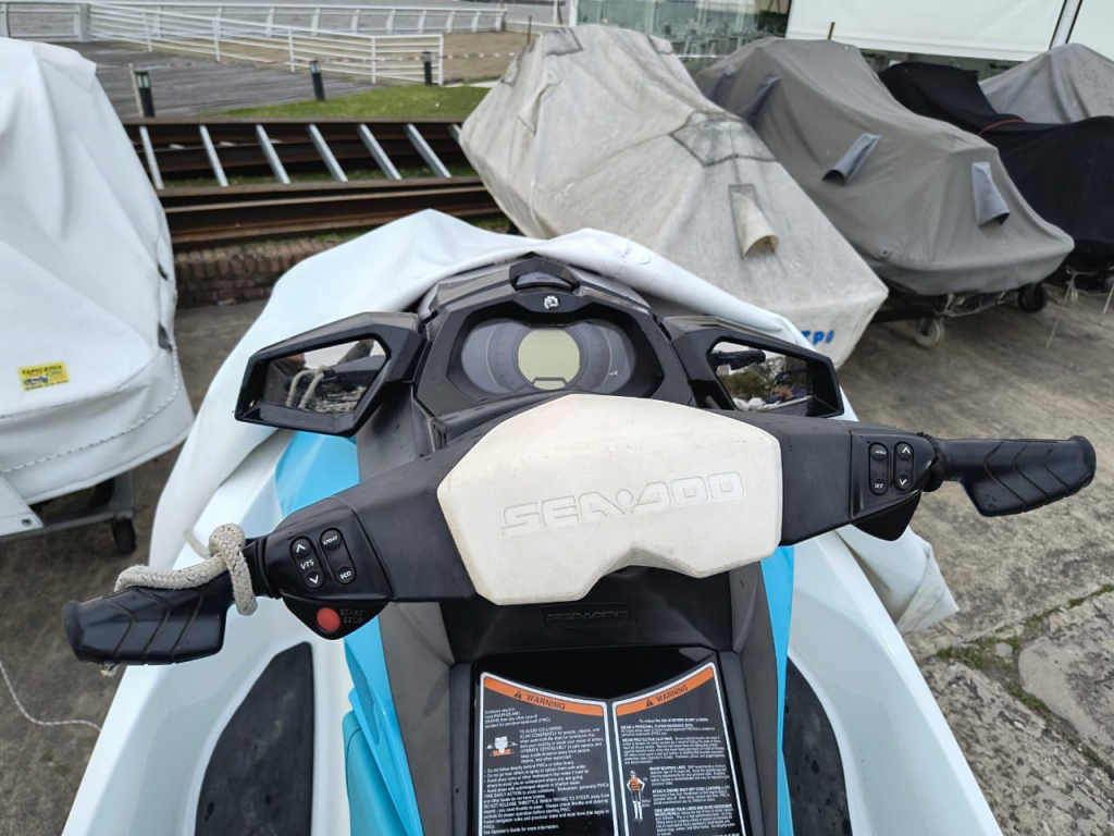 motosjet - MOTO TRIPLAZA OPORTUNIDAD - SEA DOO GTI 130-RETASADA