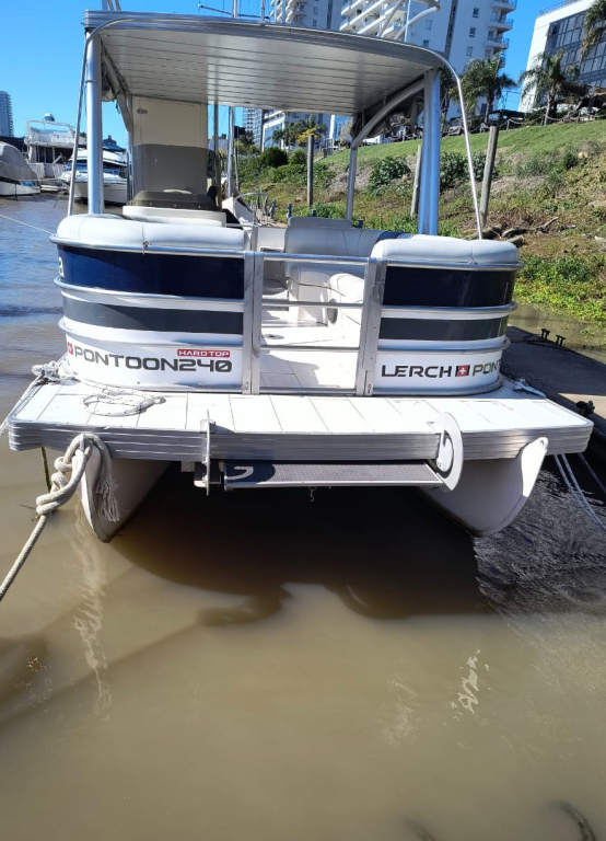 lanchas - PONTON CON TECHO RIGIDO - PONTOON 240
