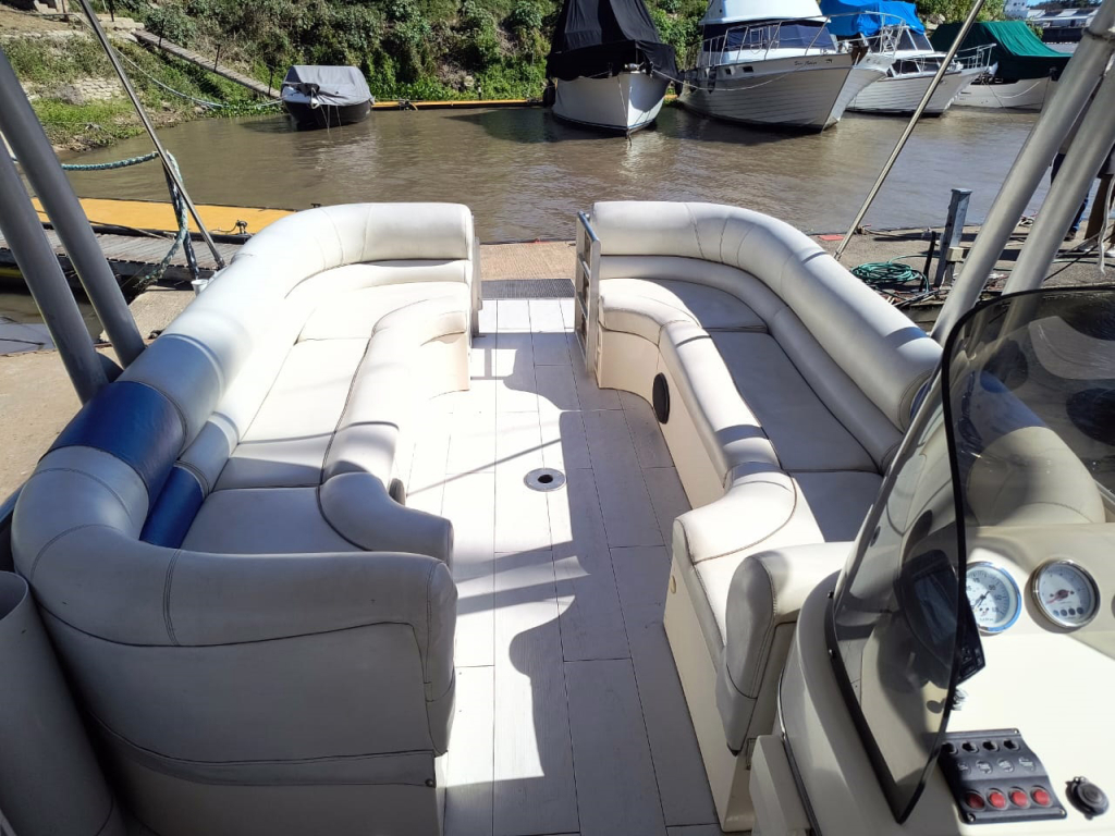 lanchas - PONTON CON TECHO RIGIDO - PONTOON 240