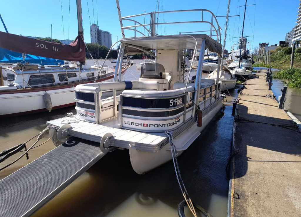 lanchas - PONTON CON TECHO RIGIDO - PONTOON 240