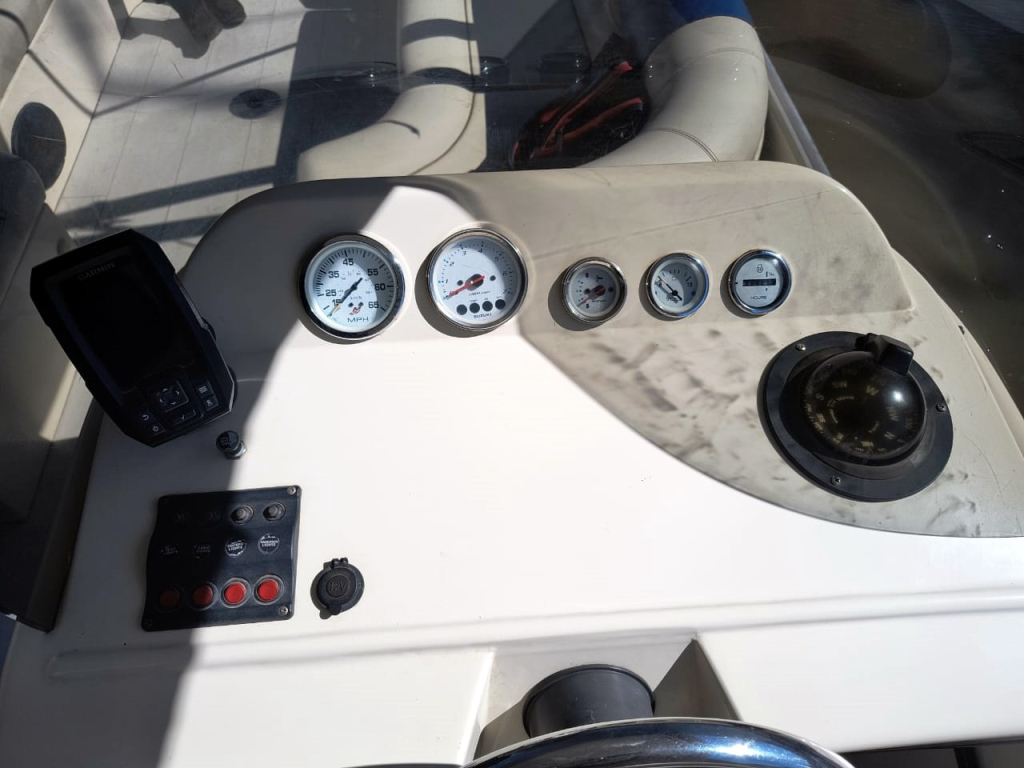 lanchas - PONTON CON TECHO RIGIDO - PONTOON 240