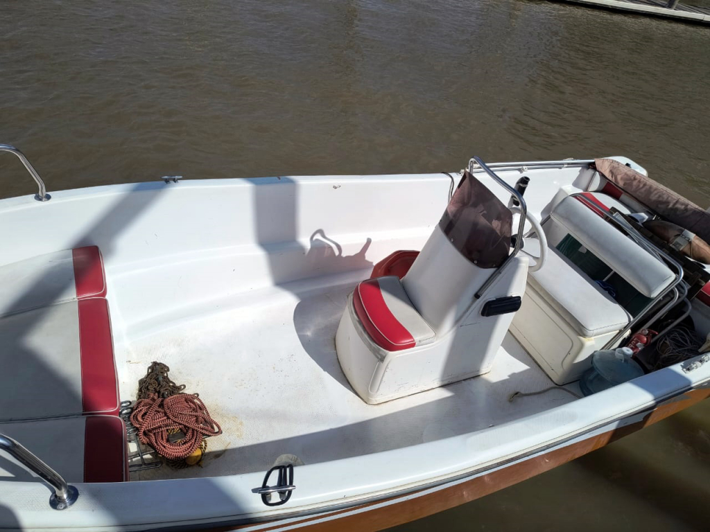 lanchas - CANOBOTE CONSOLA CENTRAL - NAVAL CENTER 520