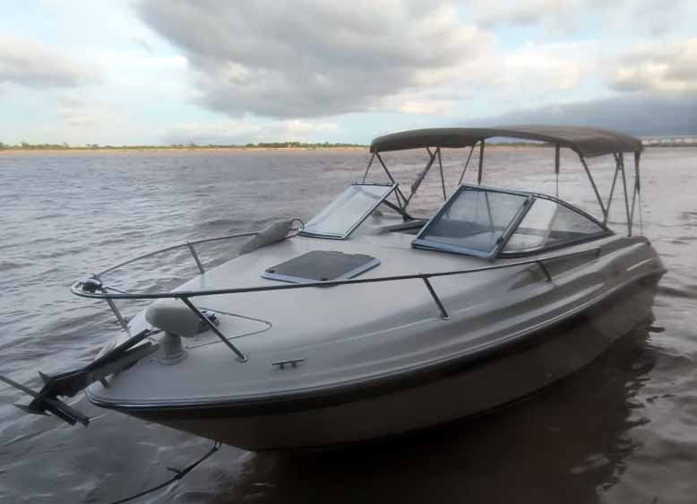 lanchas - LANCHA CUDDY - CANESTRARI 215