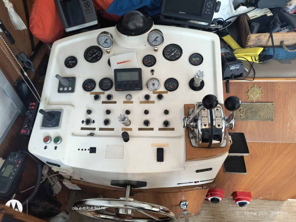 cruceros - YATE MOTOR  - GALVEZ 14 TECHO RIGIDO