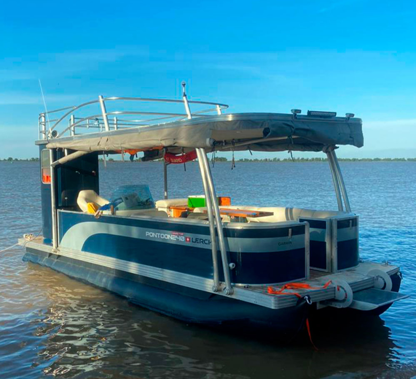 lanchas - PONTON CON TECHO RIGIDO - PONTOON 240 LERCH