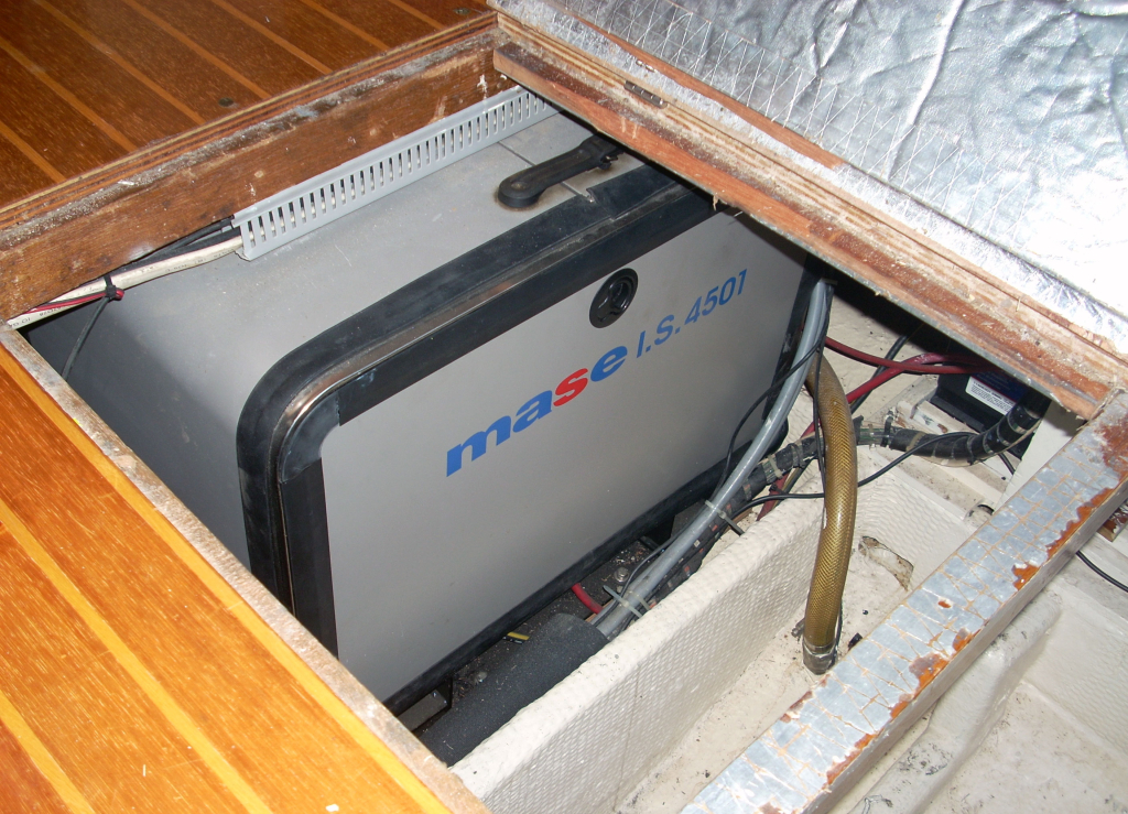 cruceros - YATE MOTOR  - CARVER 33 AMERICANO