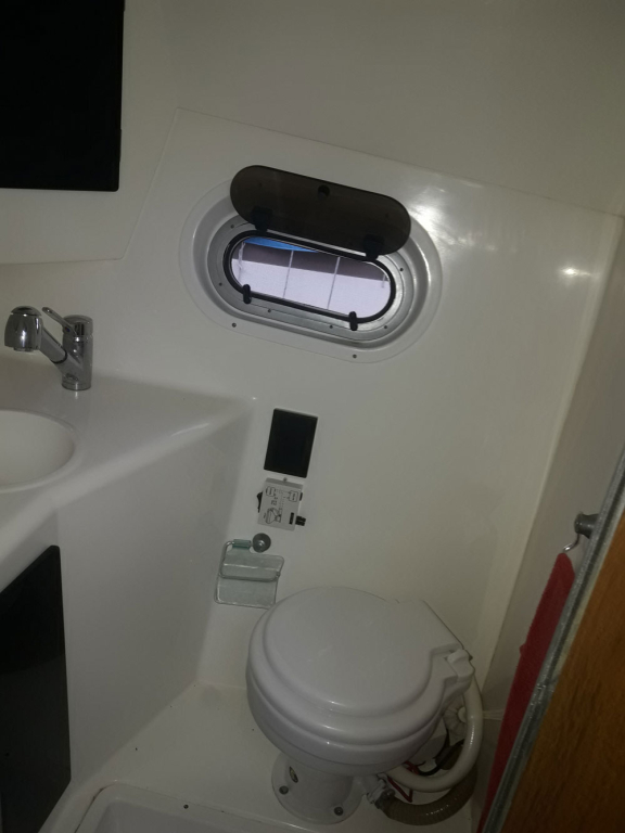 cruceros - YATE MOTOR  OPEN - TRENTO 285- OPORTUNIDAD