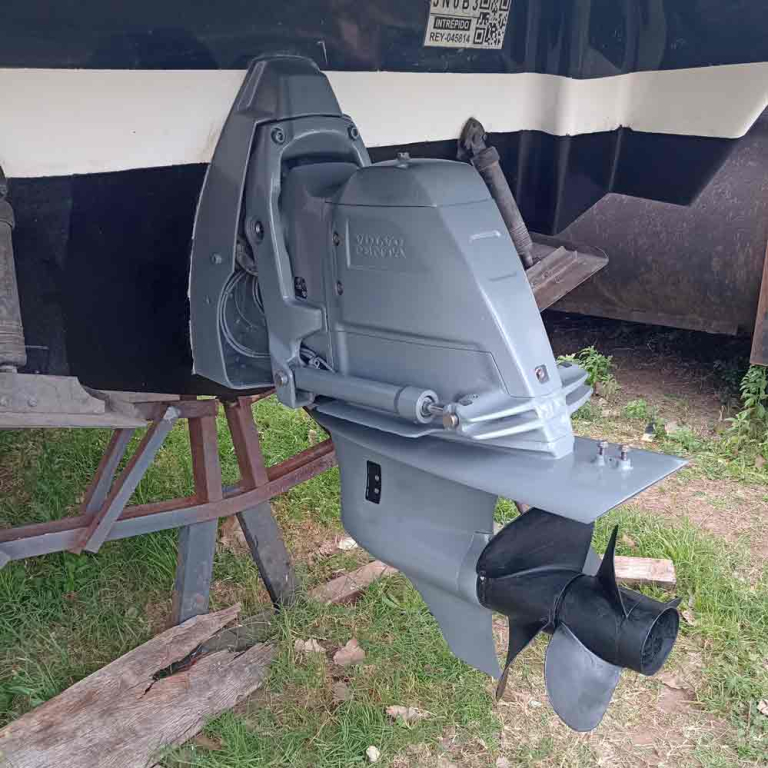 cruceros - YATE MOTOR  OPEN - TRENTO 285- OPORTUNIDAD