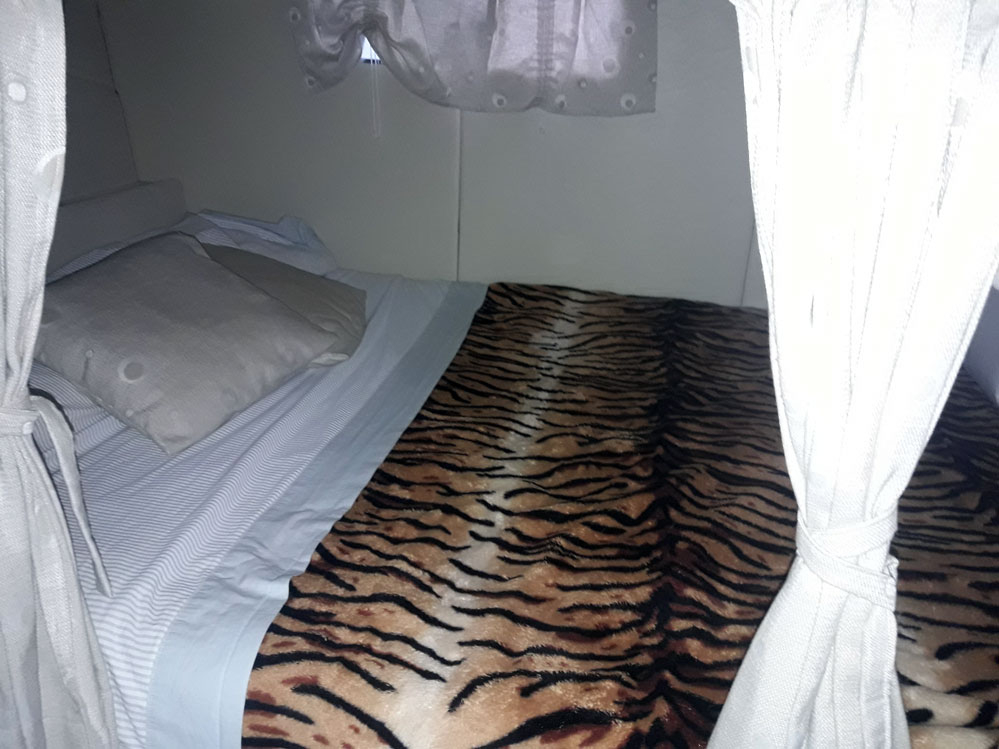 cruceros - YATE MOTOR  OPEN - TRENTO 285- OPORTUNIDAD