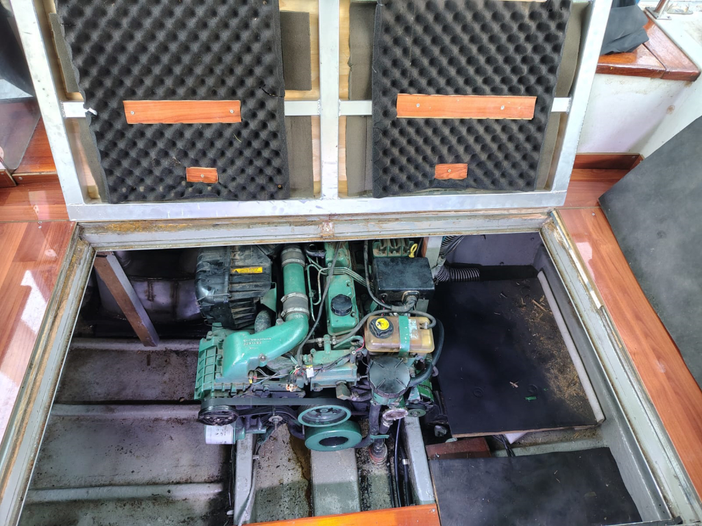 cruceros - YATE MOTOR - FLAMINGO 850 TECHO RIGIDO