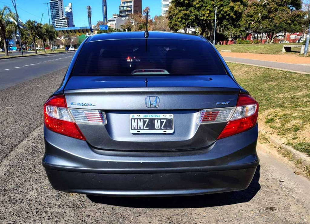 varios - AUTOMOVIL SEDAN 4 PUERTAS - HONDA CIVIC EXS